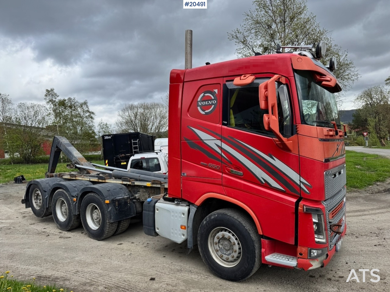 Volvo FH16 650 - شاحنة ذات الخطاف: صور 4 Volvo FH16 650 - شاحنة ذات الخطاف: صور 4