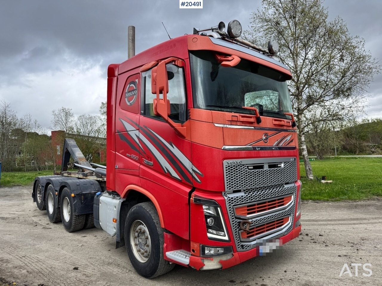 Volvo FH16 650 - شاحنة ذات الخطاف: صور 3 Volvo FH16 650 - شاحنة ذات الخطاف: صور 3
