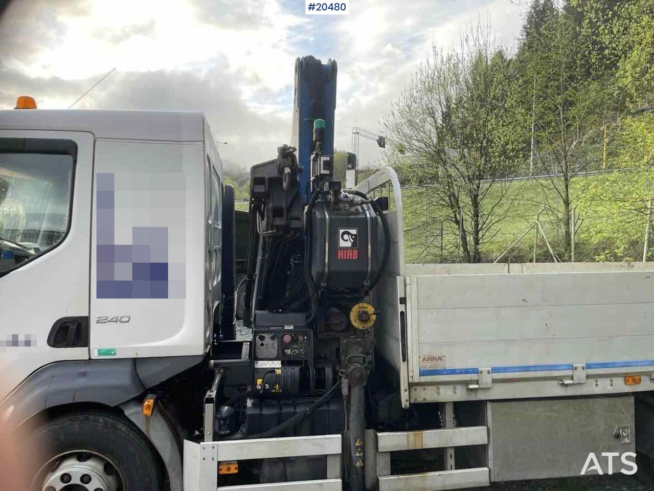 Volvo FL240 - شاحنة كرين, شاحنات مسطحة: صور 4 Volvo FL240 - شاحنة كرين, شاحنات مسطحة: صور 4