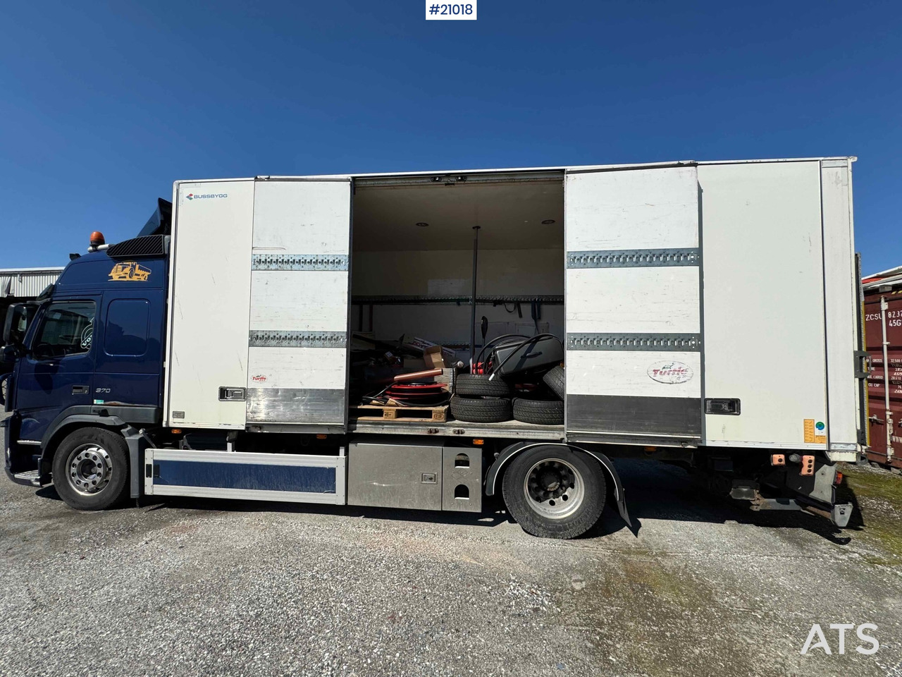 بصندوق مغلق شاحنة Volvo FM 370: صور 12 بصندوق مغلق شاحنة Volvo FM 370: صور 12