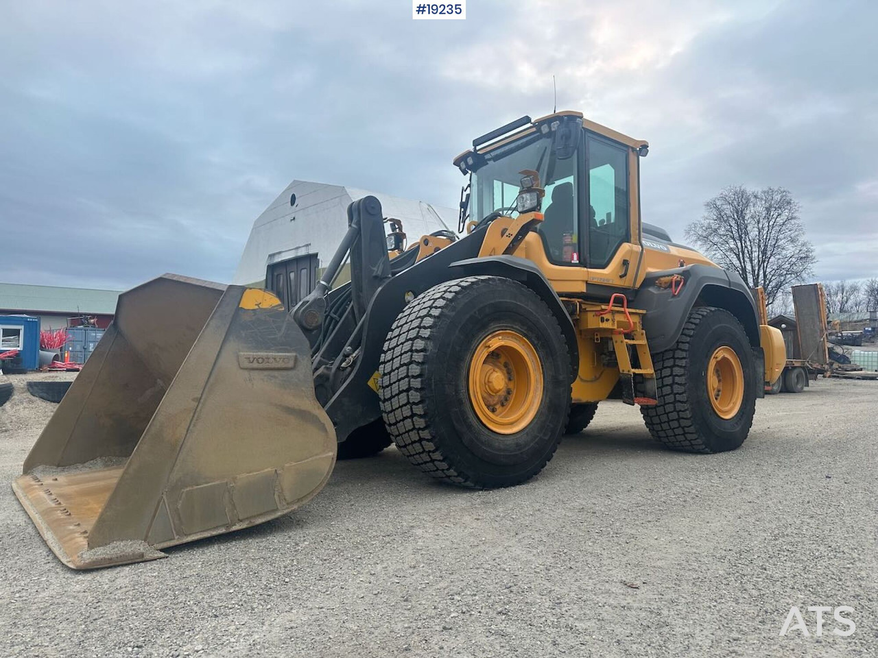Volvo L110H - اللودر بعجل: صور 1 Volvo L110H - اللودر بعجل: صور 1