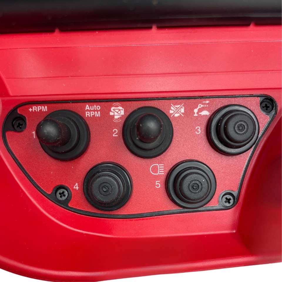 Left lateral panel with buttons radio remote Scanreco RC400 - النظام الكهربائي - ونش كرين: صور 1 Left lateral panel with buttons radio remote Scanreco RC400 - النظام الكهربائي - ونش كرين: صور 1