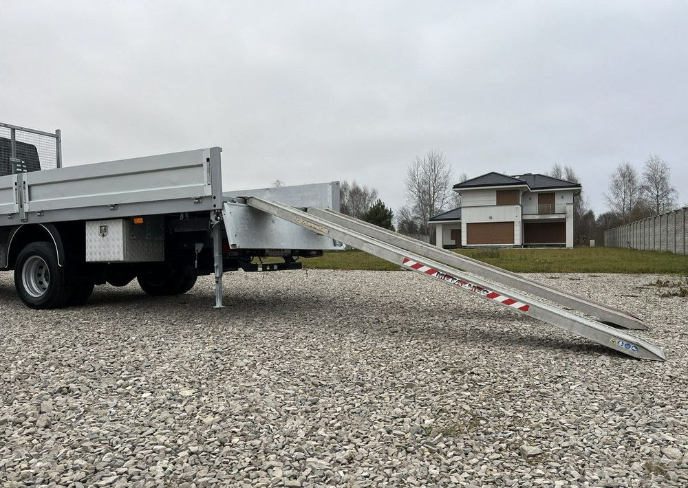 Iveco Daily - الشاحنات الصغيرة كابينة مزدوجة: صور 2 Iveco Daily - الشاحنات الصغيرة كابينة مزدوجة: صور 2