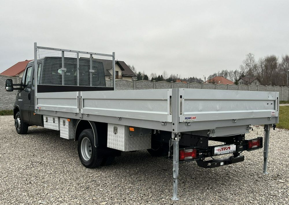 Iveco Daily - الشاحنات الصغيرة كابينة مزدوجة: صور 4 Iveco Daily - الشاحنات الصغيرة كابينة مزدوجة: صور 4