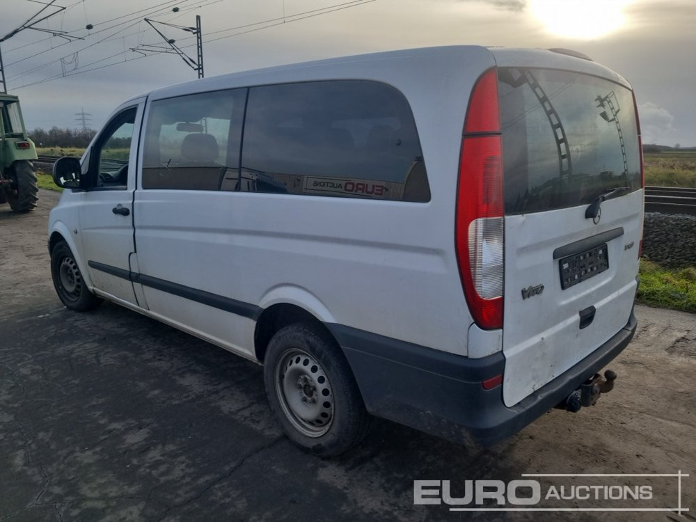2005 Mercedes Benz Vito - الشاحنات الصغيرة كابينة مزدوجة: صور 3 2005 Mercedes Benz Vito - الشاحنات الصغيرة كابينة مزدوجة: صور 3