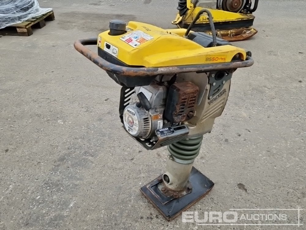 2008 Wacker Neuson BS50-4S - آلة أسفلت: صور 3 2008 Wacker Neuson BS50-4S - آلة أسفلت: صور 3