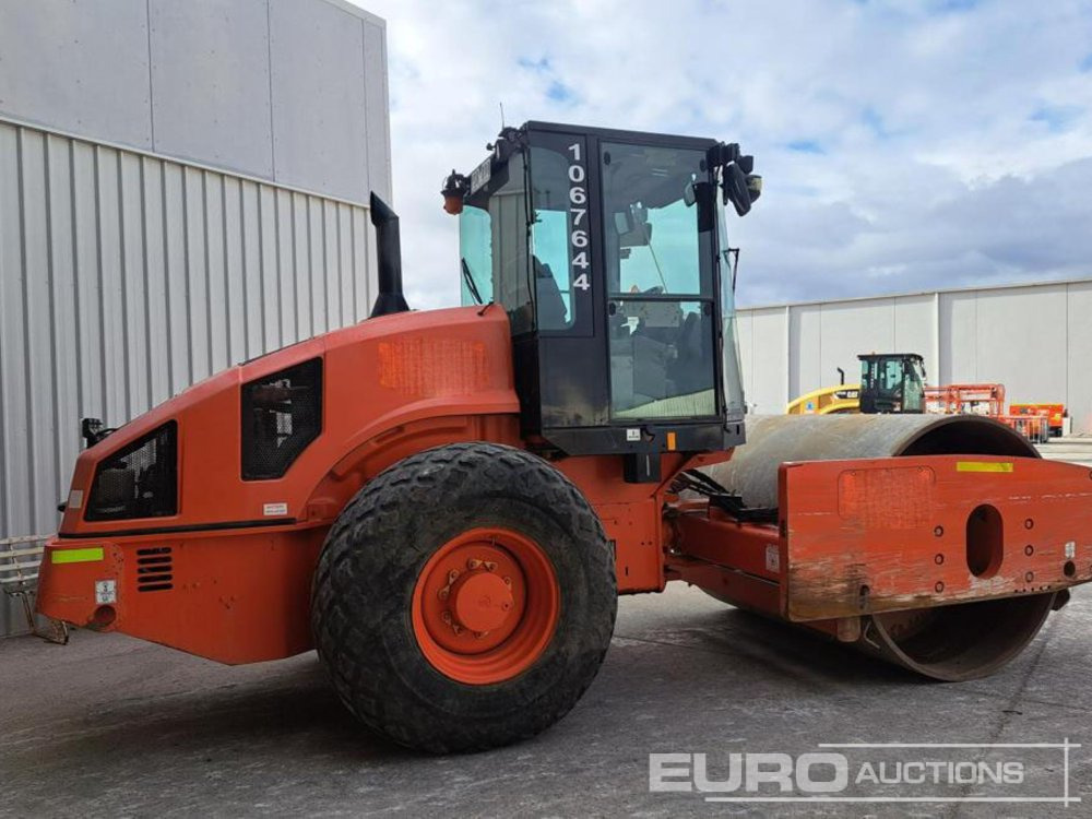 2011 CAT CS74 - مدحلة: صور 3 2011 CAT CS74 - مدحلة: صور 3