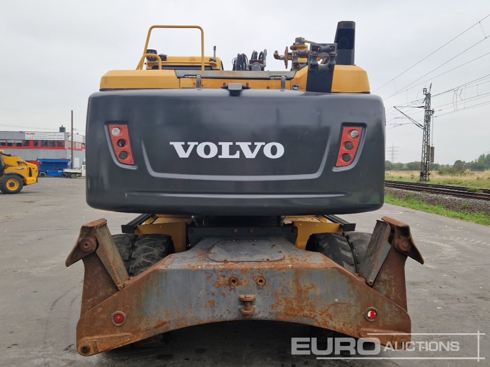 2012 Volvo EW140D - حفارة على عجلات: صور 4 2012 Volvo EW140D - حفارة على عجلات: صور 4
