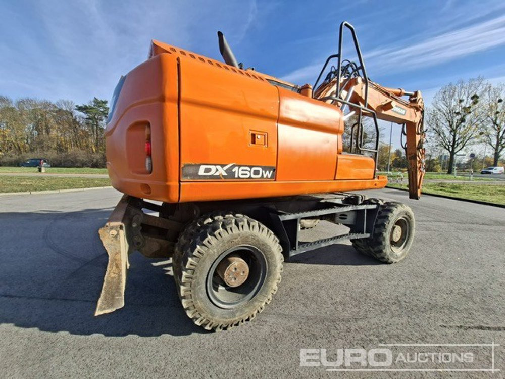 2013 Doosan DX160W - حفارة على عجلات: صور 4 2013 Doosan DX160W - حفارة على عجلات: صور 4