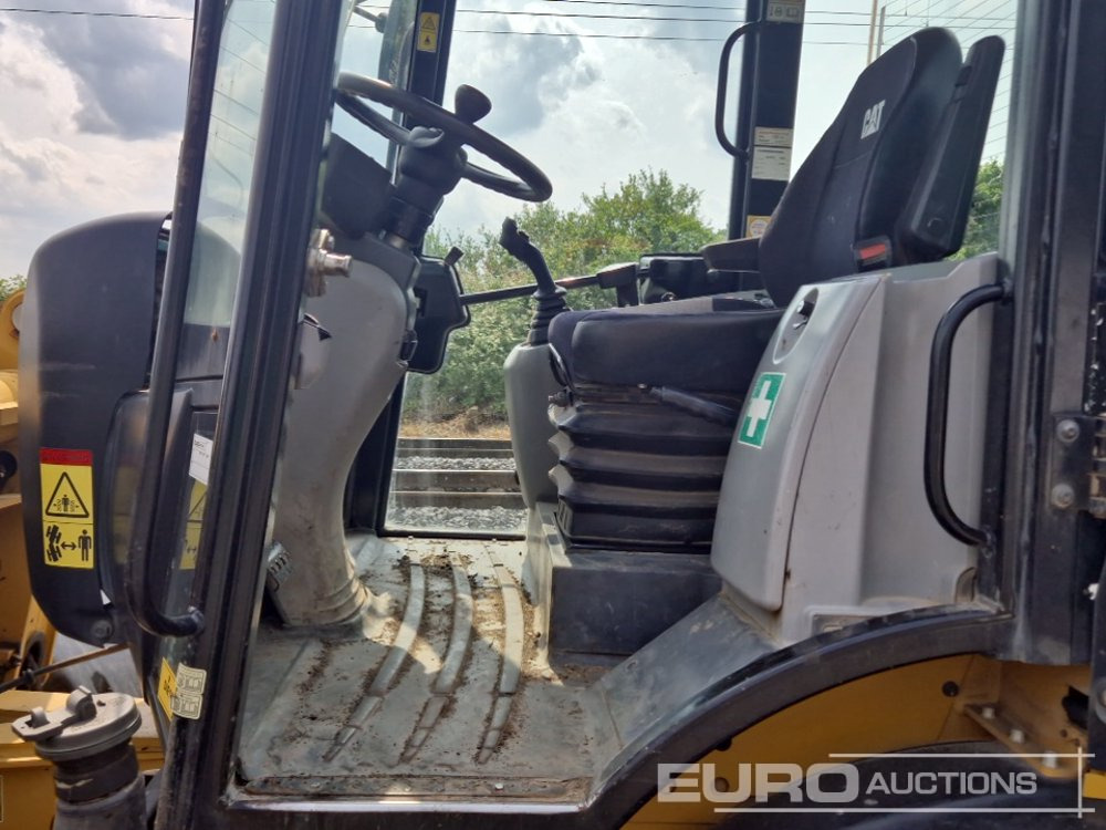 اللودر بعجل 2014 CAT 908H-2: صور 27