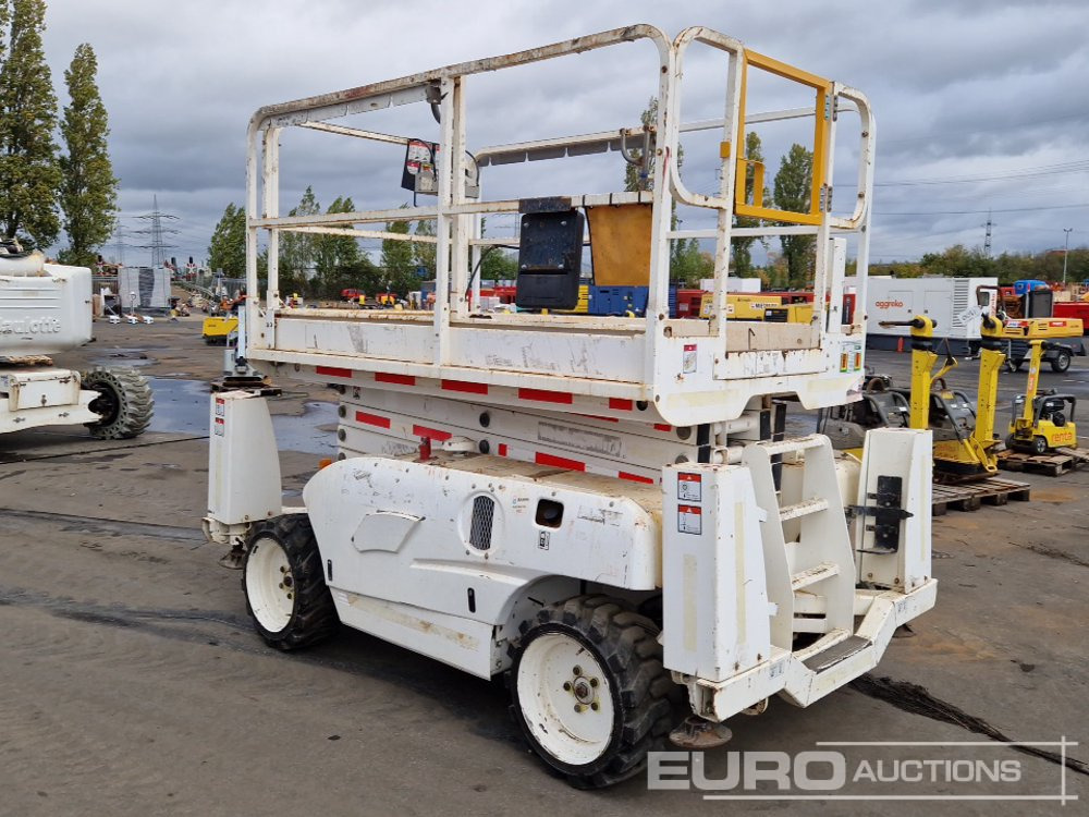 2014 Haulotte Compact 12DX - رافعات مقصية: صور 3 2014 Haulotte Compact 12DX - رافعات مقصية: صور 3