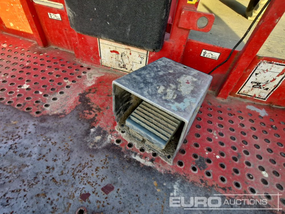 رافعات سلة مفصلية 2014 Haulotte HA120PX: صور 19