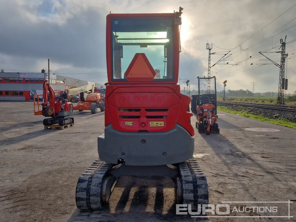 2014 Volvo ECR25D - حفارة مصغرة: صور 4 2014 Volvo ECR25D - حفارة مصغرة: صور 4