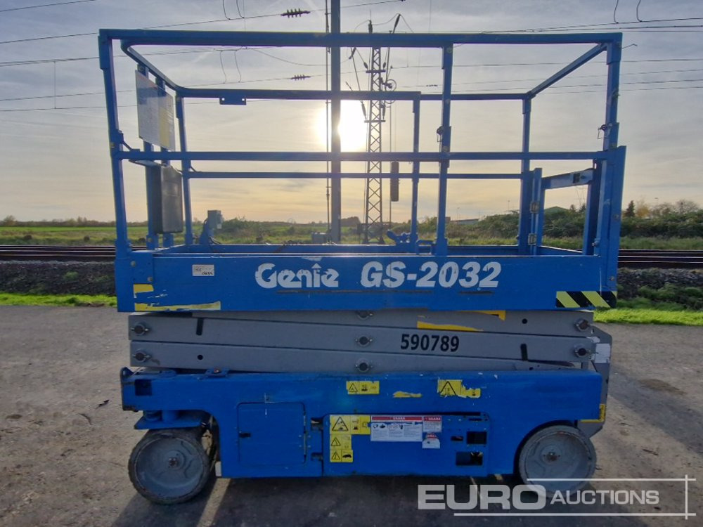 2015 Genie GS-2032 - رافعات مقصية: صور 2 2015 Genie GS-2032 - رافعات مقصية: صور 2