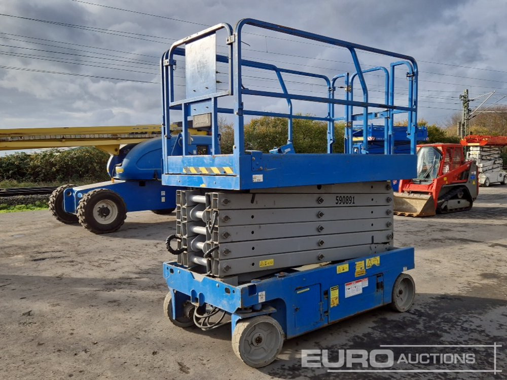 2015 Genie GS-4047 - منصات هيدروليكية متنقلة: صور 1 2015 Genie GS-4047 - منصات هيدروليكية متنقلة: صور 1