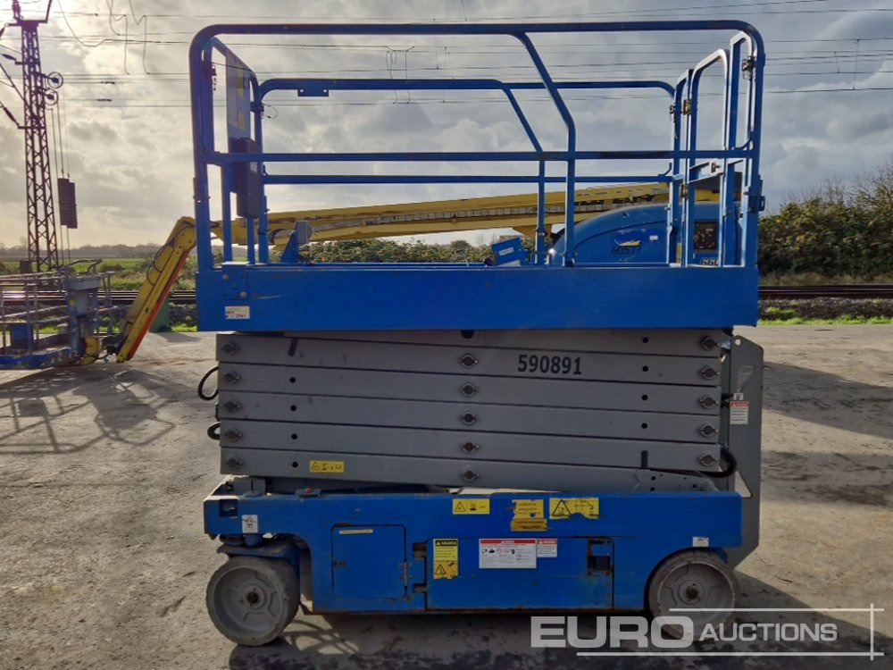 2015 Genie GS-4047 - منصات هيدروليكية متنقلة: صور 2 2015 Genie GS-4047 - منصات هيدروليكية متنقلة: صور 2