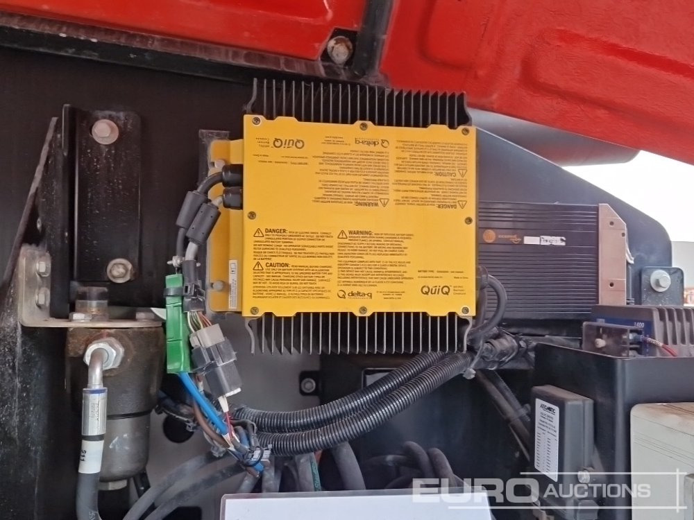 منصات هيدروليكية متنقلة 2015 Niftylift HR28 Hybrid: صور 28