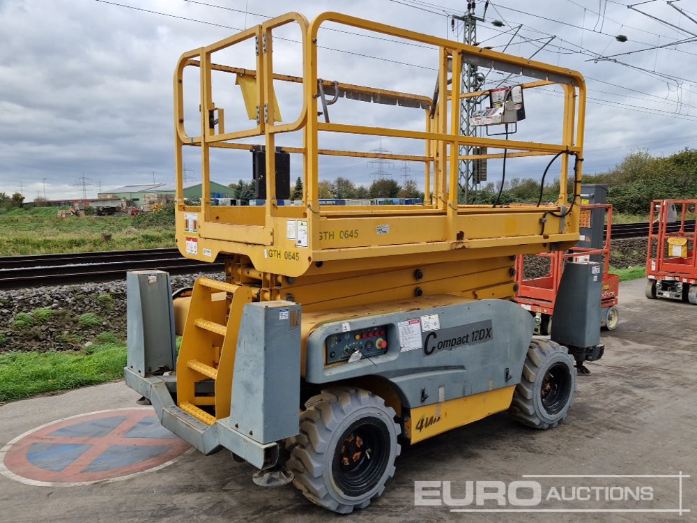 2017 Haulotte Compact 12DX - رافعات مقصية: صور 1 2017 Haulotte Compact 12DX - رافعات مقصية: صور 1