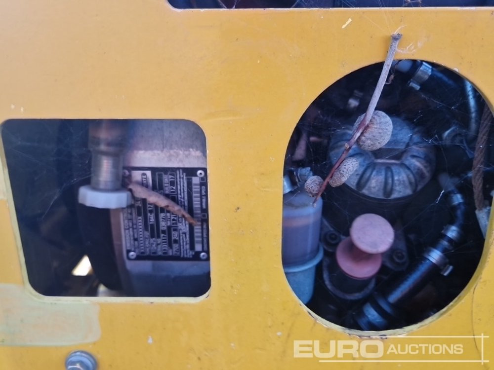 آلة أسفلت 2018 Bomag BW65H: صور 9