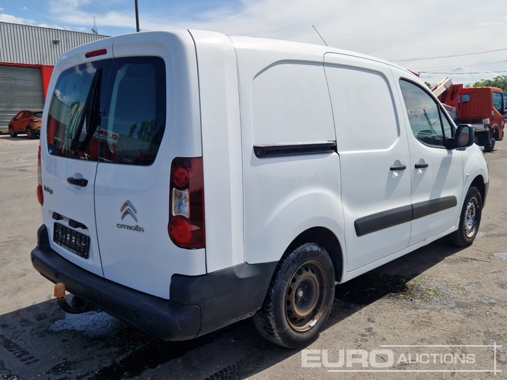 2018 Citreon Berlingo - الشاحنات الصغيرة: صور 4 2018 Citreon Berlingo - الشاحنات الصغيرة: صور 4
