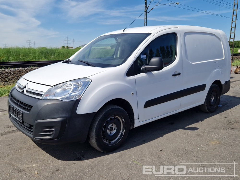 2018 Citreon Berlingo - الشاحنات الصغيرة: صور 1 2018 Citreon Berlingo - الشاحنات الصغيرة: صور 1