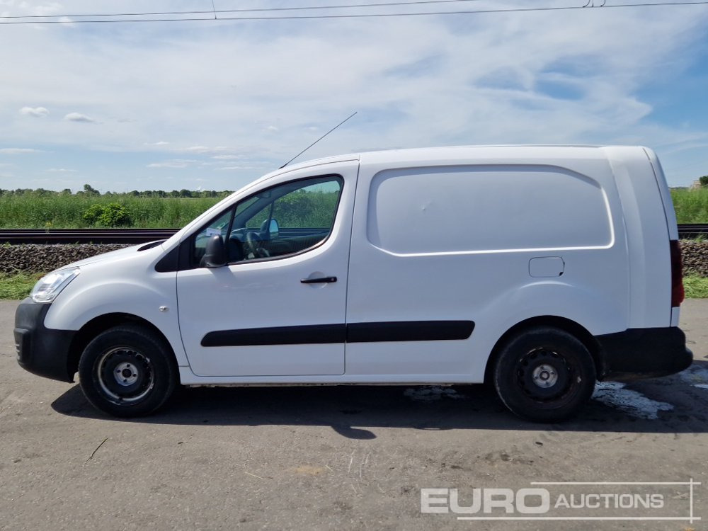 2018 Citreon Berlingo - الشاحنات الصغيرة: صور 2 2018 Citreon Berlingo - الشاحنات الصغيرة: صور 2