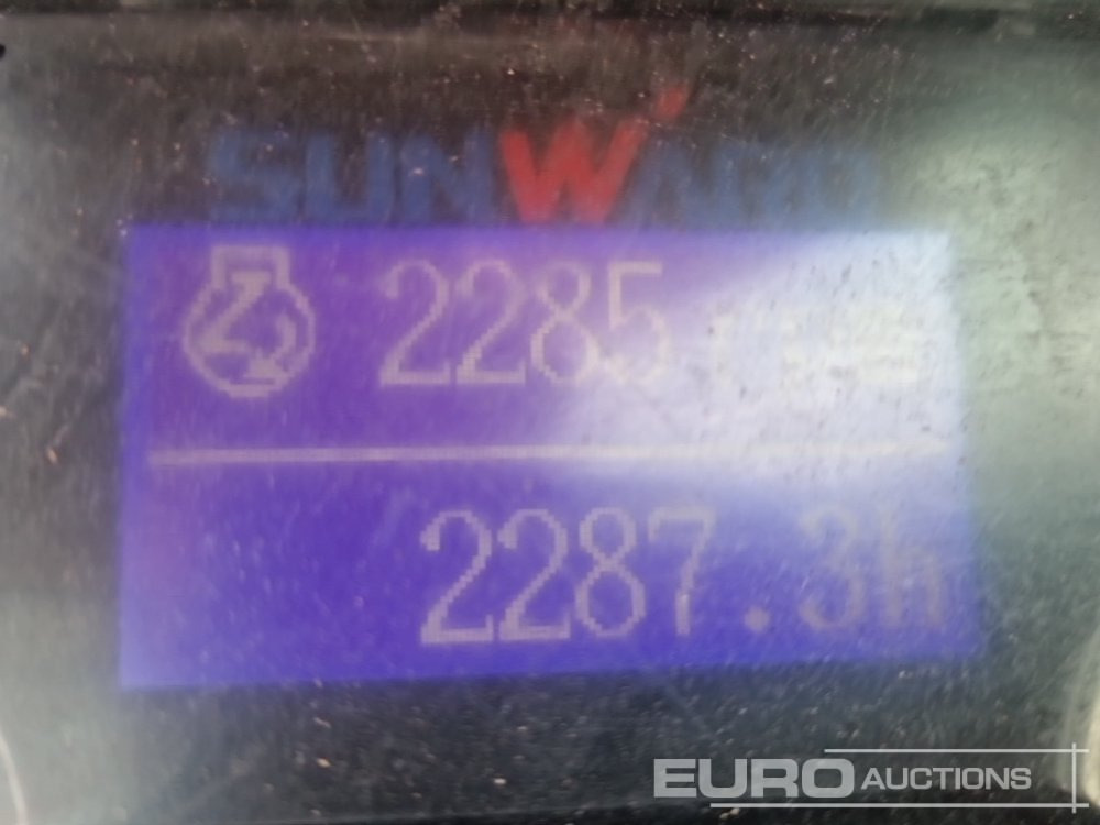 حفارة مصغرة 2018 Sunward SWE20B: صور 32
