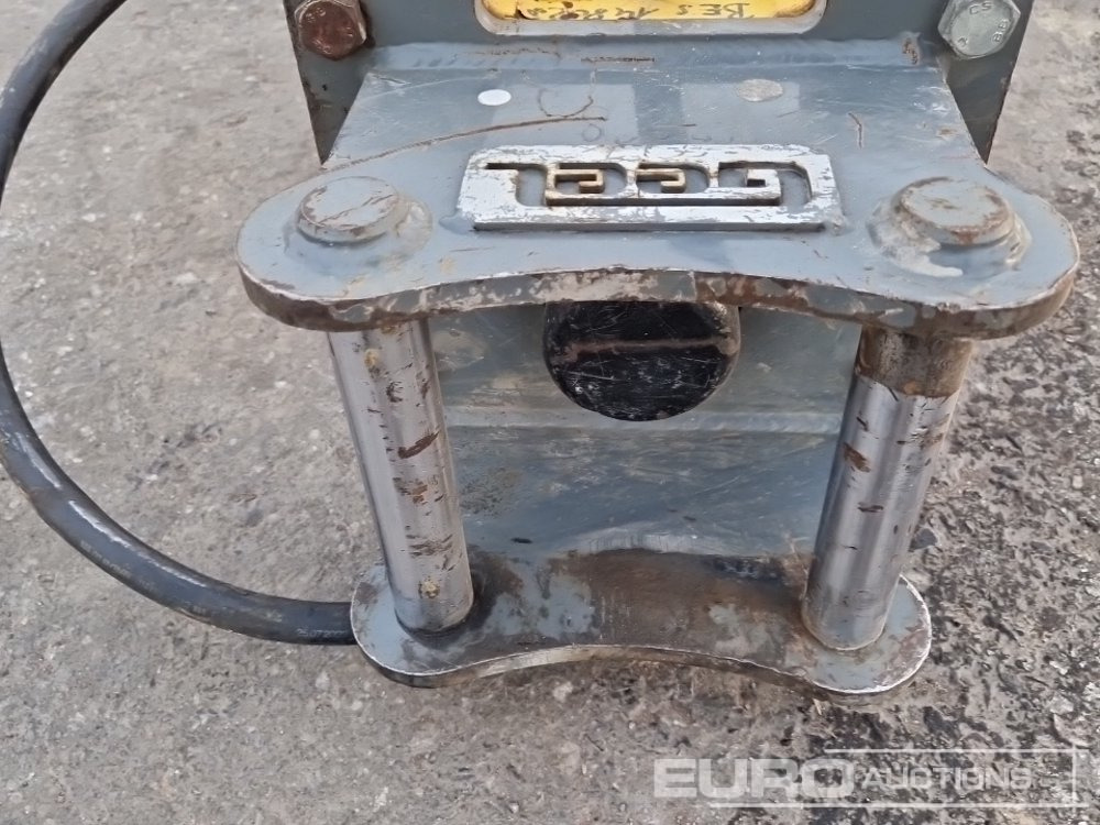 مطرقة هيدروليكية 2021 Epiroc SB 152: صور 7