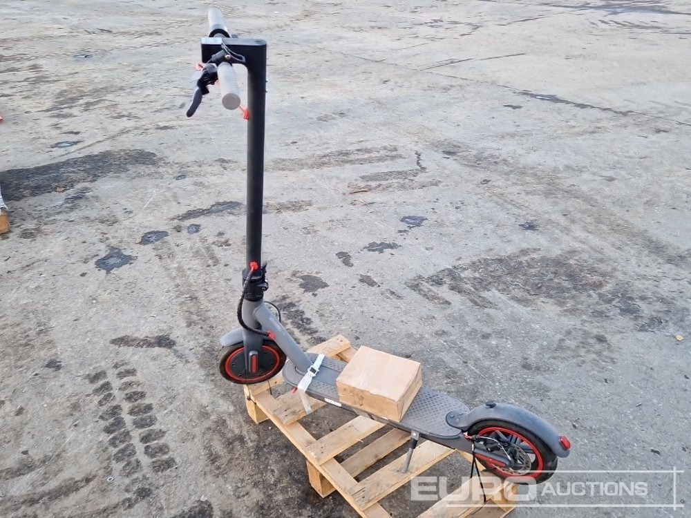 2021 ROHS H7 Electric Scooter - اتفس: صور 2 2021 ROHS H7 Electric Scooter - اتفس: صور 2