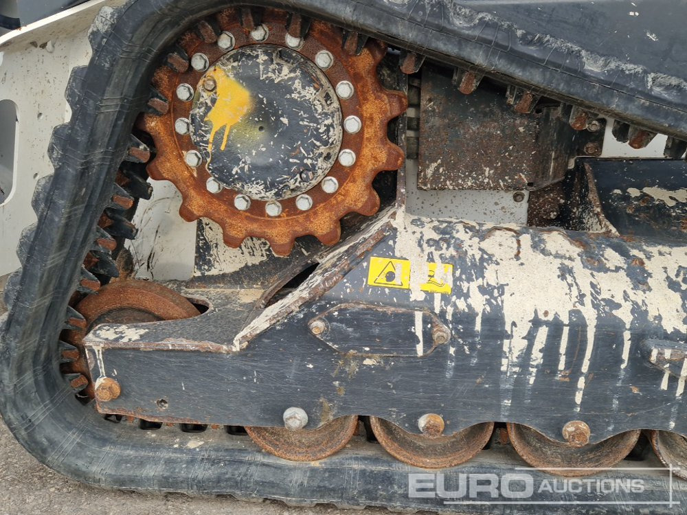 اللودر المجنزر صغير 2022 Bobcat T62: صور 9 اللودر المجنزر صغير 2022 Bobcat T62: صور 9