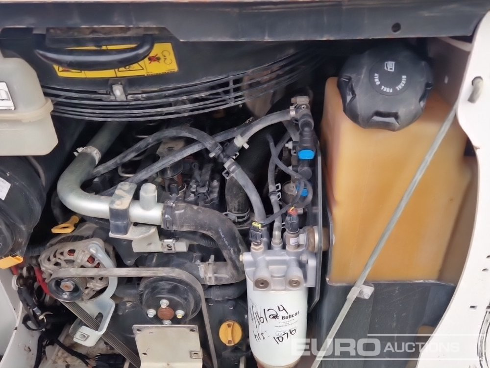 اللودر المجنزر صغير 2022 Bobcat T62: صور 24 اللودر المجنزر صغير 2022 Bobcat T62: صور 24