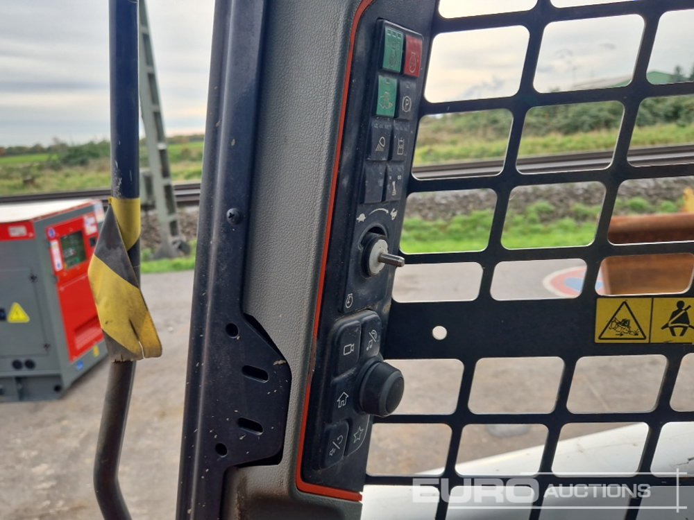 اللودر المجنزر صغير 2022 Bobcat T62: صور 30 اللودر المجنزر صغير 2022 Bobcat T62: صور 30