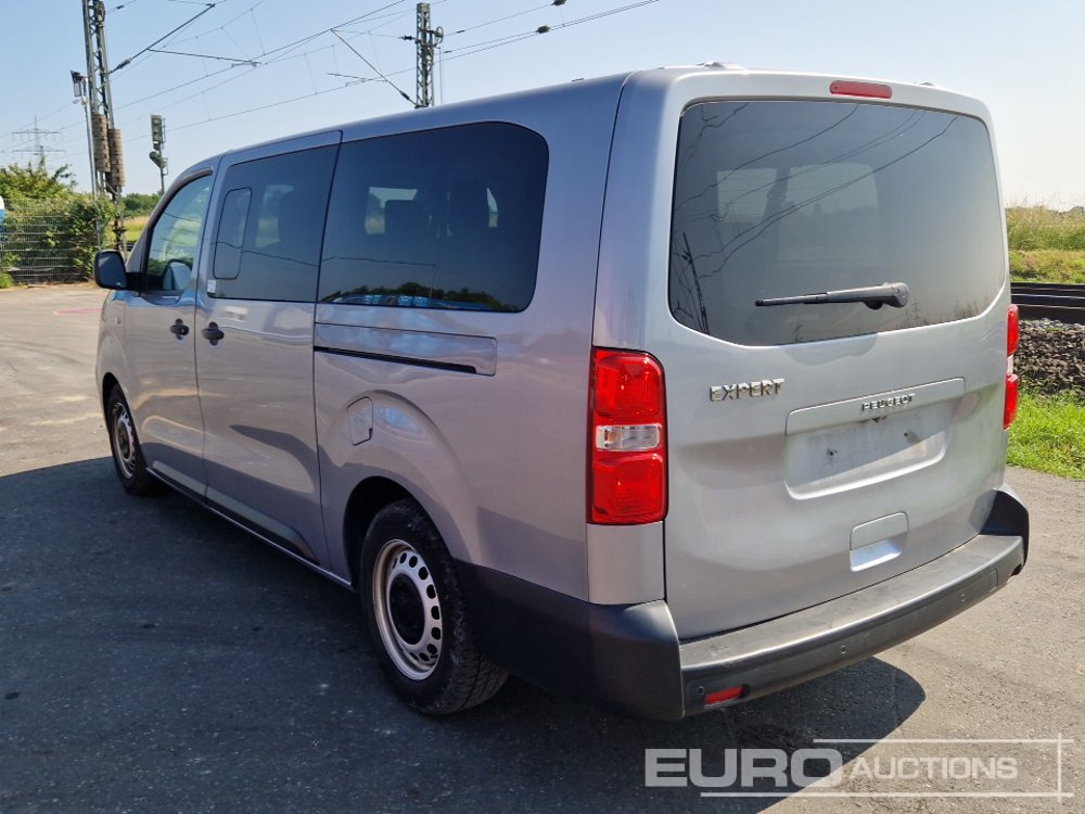 2022 Peugeot Expert H1L3 2.0D - الشاحنات الصغيرة: صور 3 2022 Peugeot Expert H1L3 2.0D - الشاحنات الصغيرة: صور 3