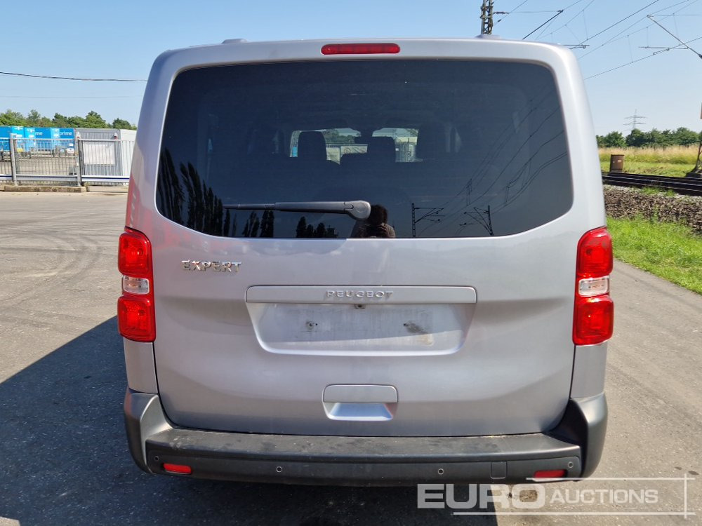 2022 Peugeot Expert H1L3 2.0D - الشاحنات الصغيرة: صور 4 2022 Peugeot Expert H1L3 2.0D - الشاحنات الصغيرة: صور 4