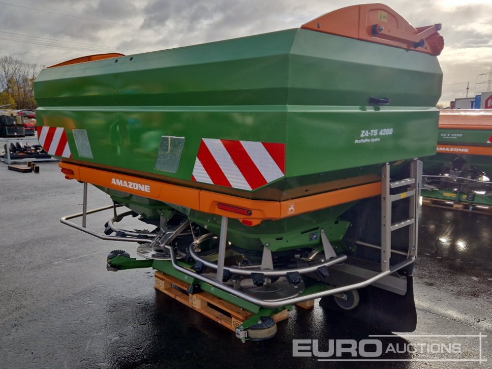 2023 Amazone ZA-TS 4200 - الآلات والماكينات الزراعية: صور 1 2023 Amazone ZA-TS 4200 - الآلات والماكينات الزراعية: صور 1