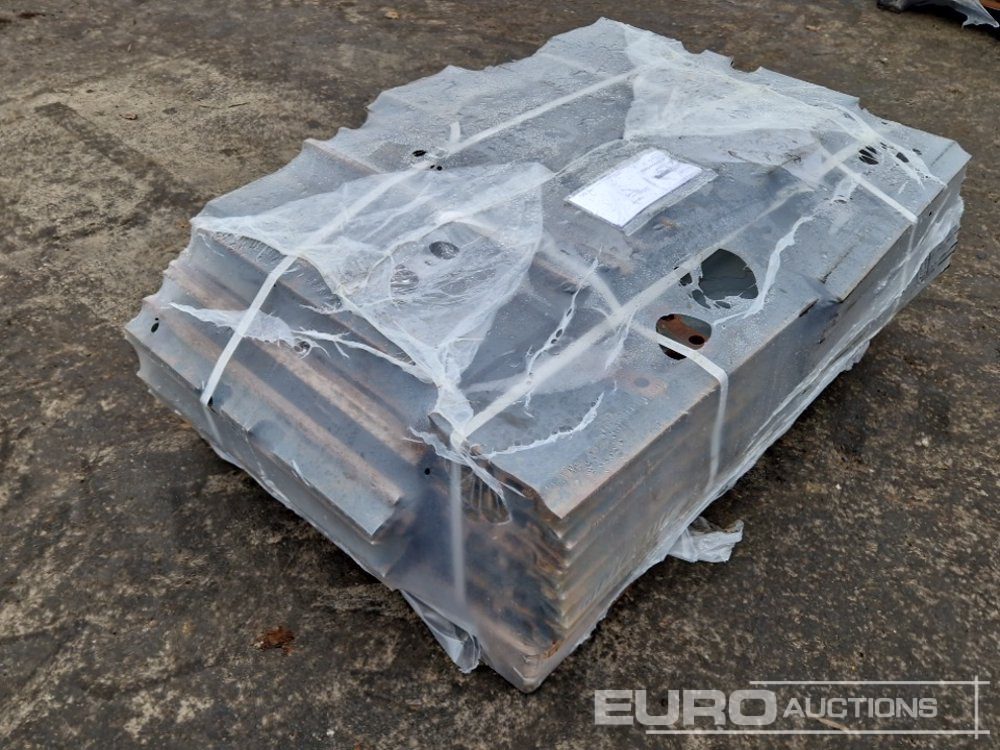 600mm Steel Tracks - قطع الغيار - حفارة: صور 4 600mm Steel Tracks - قطع الغيار - حفارة: صور 4