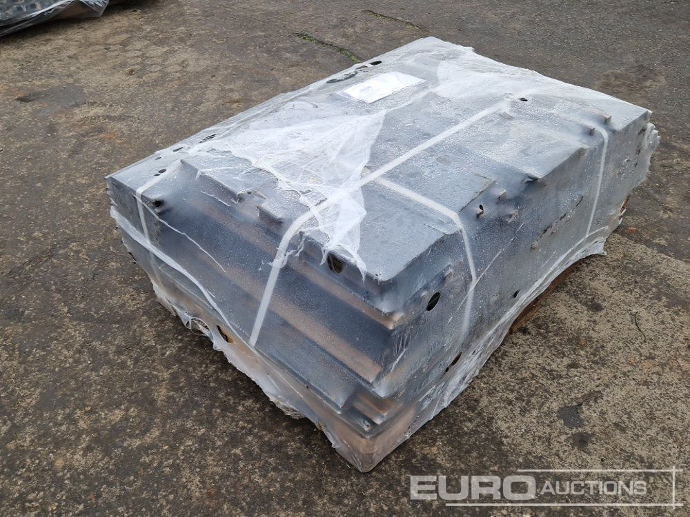 600mm Steel Tracks - قطع الغيار - حفارة: صور 2 600mm Steel Tracks - قطع الغيار - حفارة: صور 2