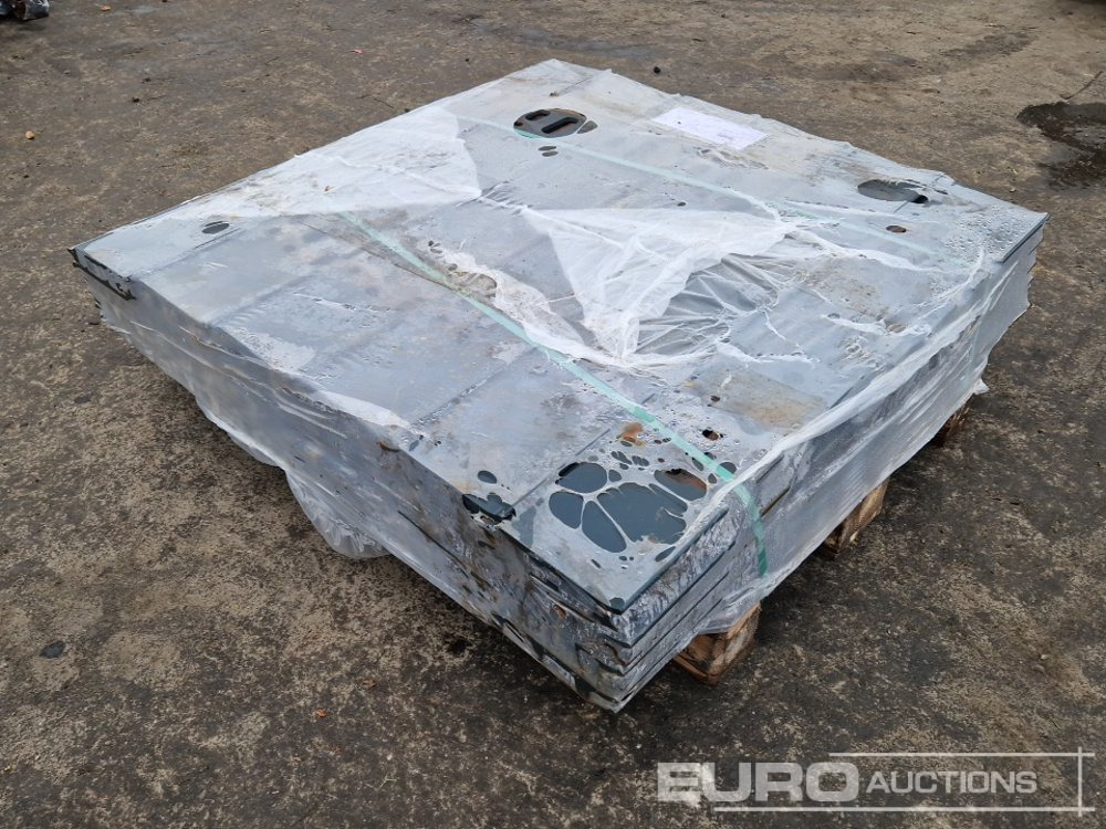 600mm Steel Tracks - قطع الغيار - حفارة: صور 2 600mm Steel Tracks - قطع الغيار - حفارة: صور 2