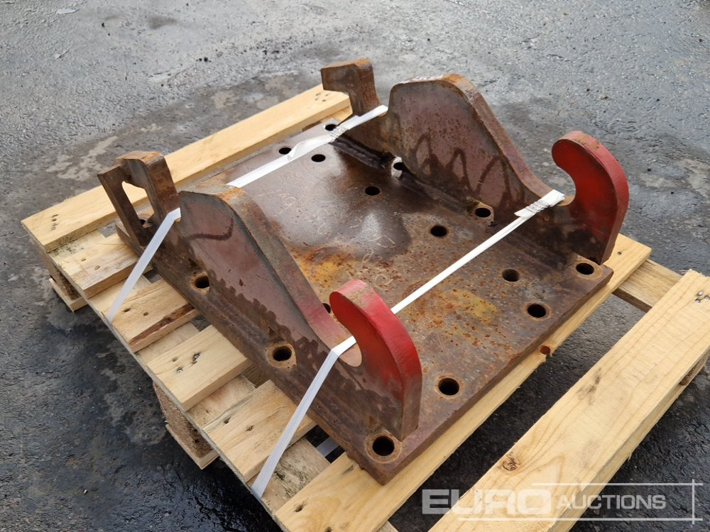 Adapter Plate to suit CW40 - وصلة الربط للمعدات المعلقة: صور 2 Adapter Plate to suit CW40 - وصلة الربط للمعدات المعلقة: صور 2