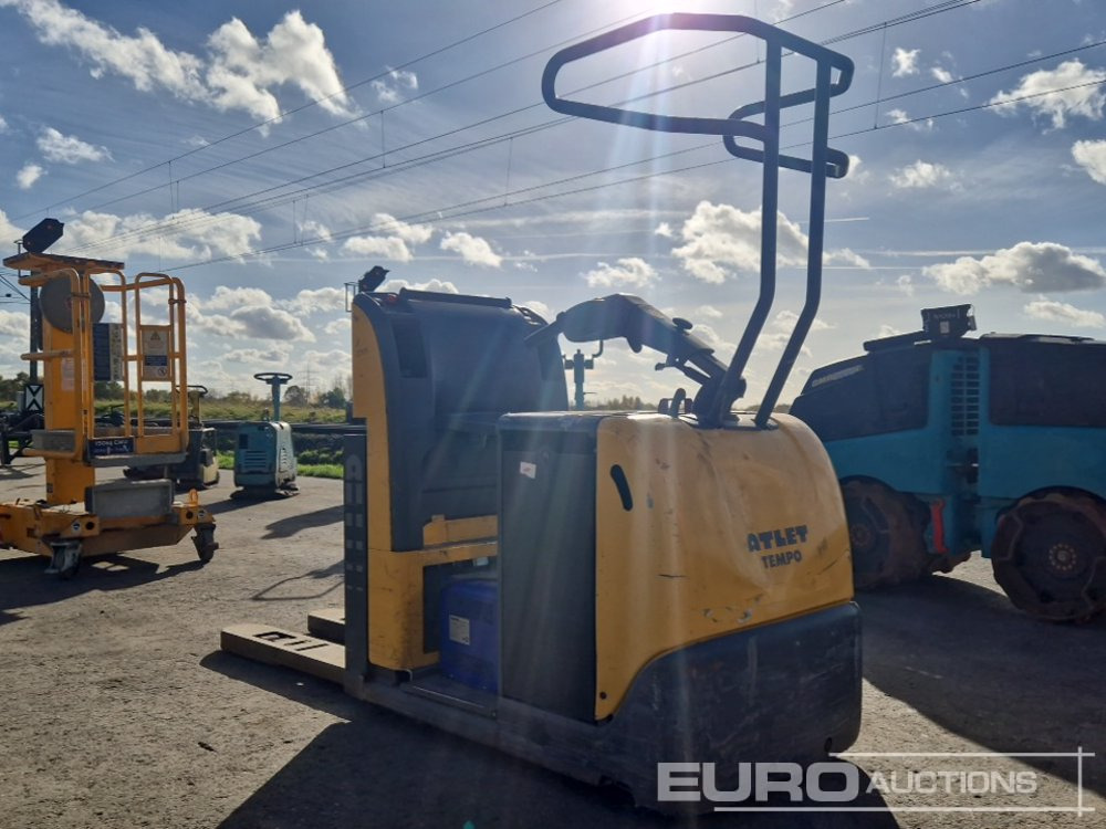 Atlet PPD/200S Electric Ride-On Pallet Truck, Charger - معدات المناولة: صور 2 Atlet PPD/200S Electric Ride-On Pallet Truck, Charger - معدات المناولة: صور 2