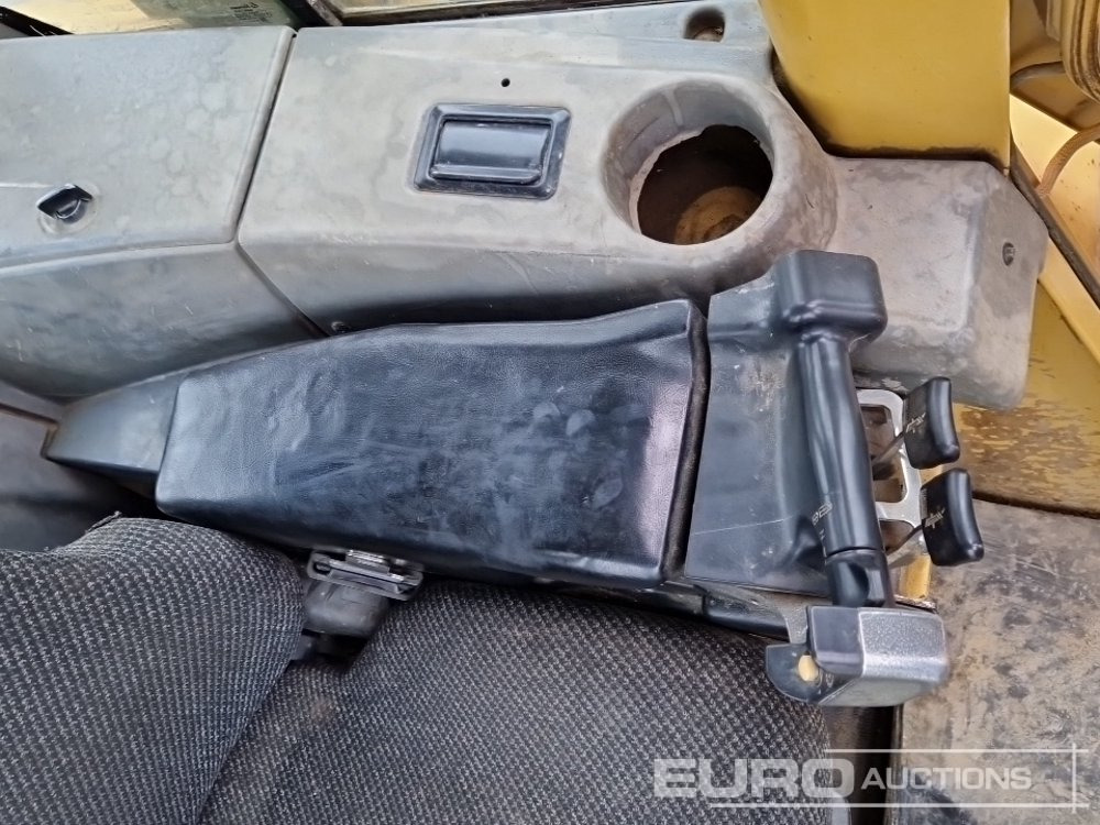 بلدوزر CAT D6N LGP: صور 30