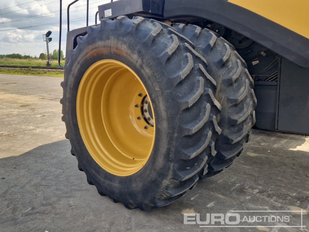 حصادة شاملة CAT LEXION 570R: صور 12