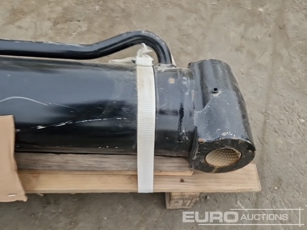 معدات المناولة Cylinder to suit Manitou MLT634/735/741: صور 7