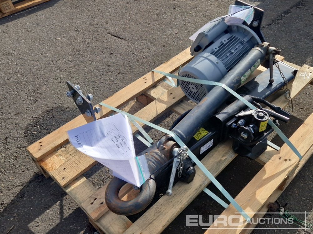 Electric Motor, Trailer Axle with Hitch + Tow Bar - قطع الغيار: صور 4 Electric Motor, Trailer Axle with Hitch + Tow Bar - قطع الغيار: صور 4
