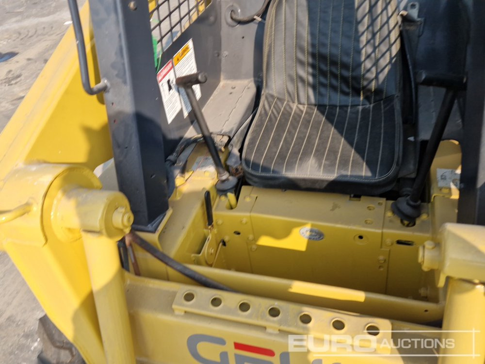 شيول صغير Gehl SL3825: صور 14