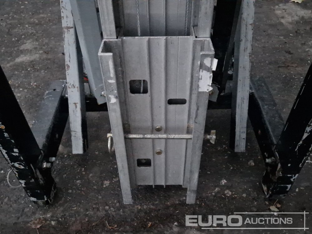 معدات المناولة Genie SLC-24: صور 8 معدات المناولة Genie SLC-24: صور 8