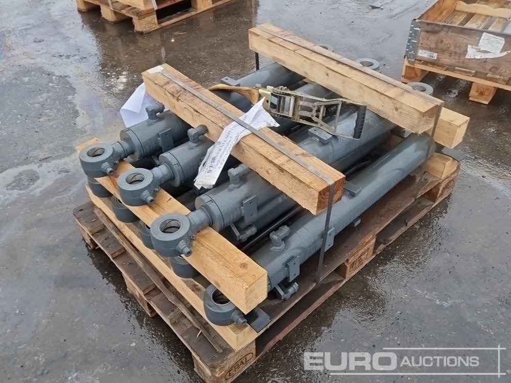 Hydraulic Cylinders (8 of) - قطع الغيار: صور 2 Hydraulic Cylinders (8 of) - قطع الغيار: صور 2