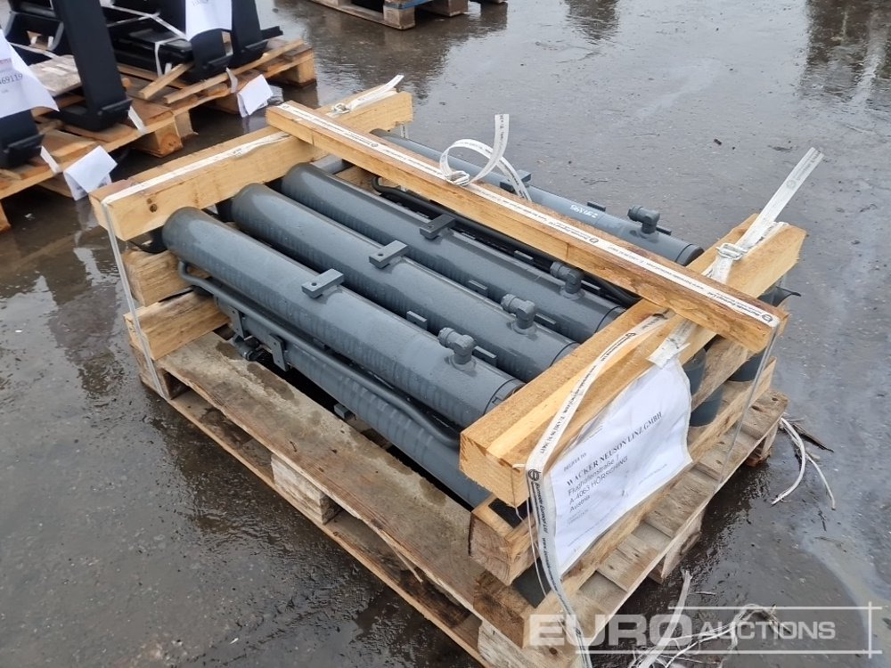 Hydraulic Cylinders (9 of) - قطع الغيار: صور 2 Hydraulic Cylinders (9 of) - قطع الغيار: صور 2