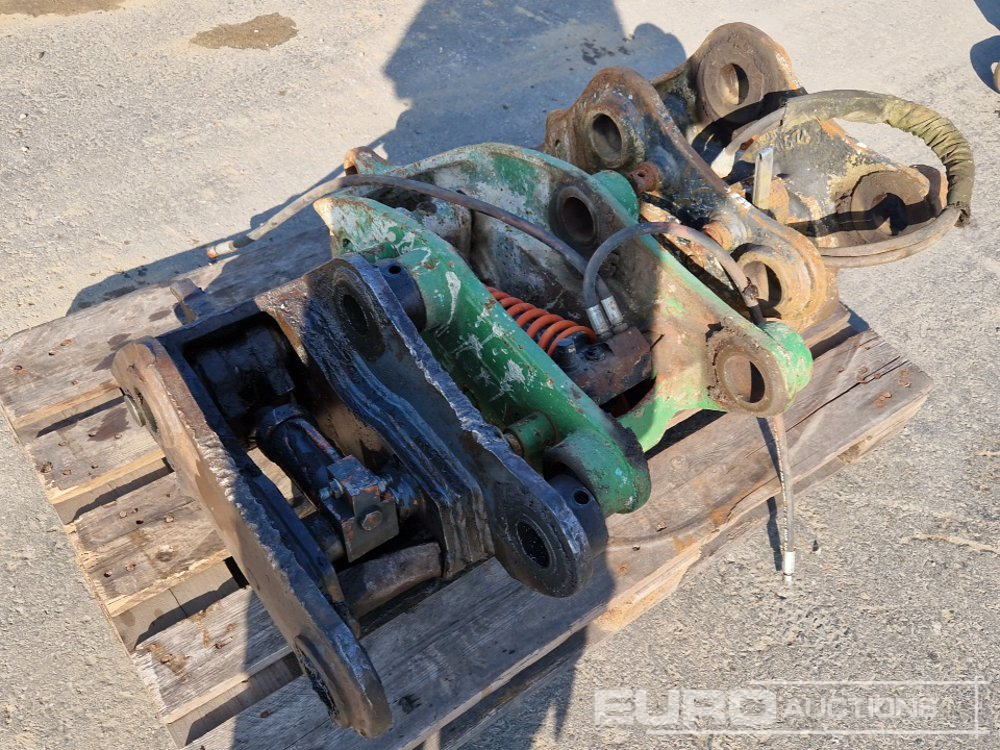 Hydraulic QH to suit 3-5 Ton Excavator (3 of) - وصلة الربط للمعدات المعلقة: صور 2 Hydraulic QH to suit 3-5 Ton Excavator (3 of) - وصلة الربط للمعدات المعلقة: صور 2