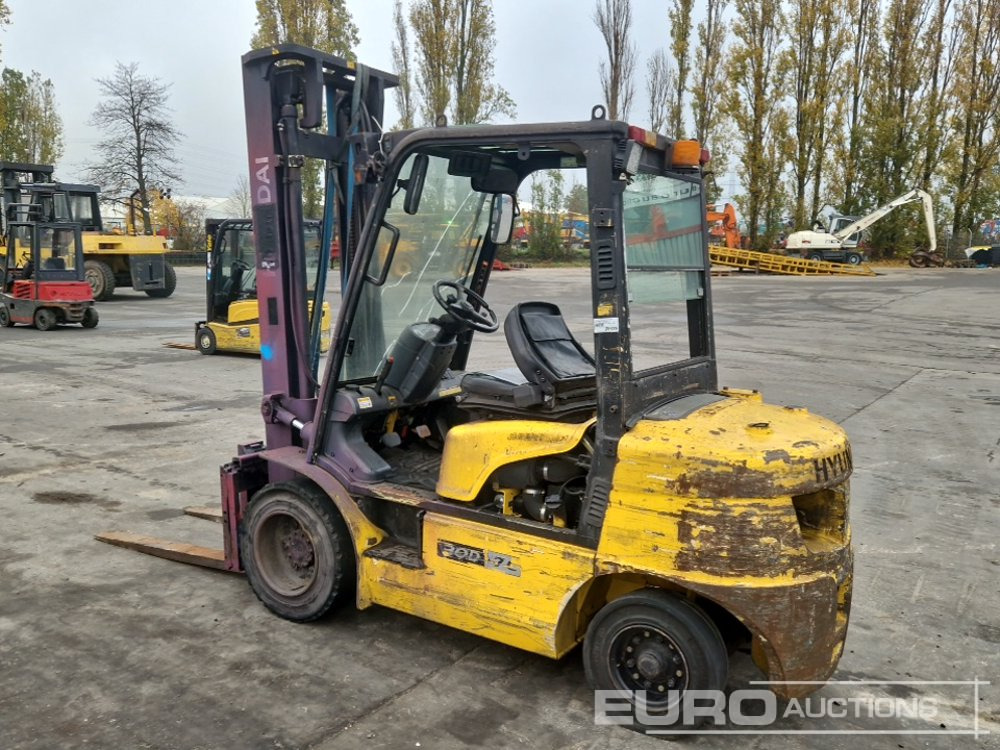 Hyundai Diesel Forklift, 2 Stage Mast, Forks - رافعة شوكية ديزل: صور 3 Hyundai Diesel Forklift, 2 Stage Mast, Forks - رافعة شوكية ديزل: صور 3